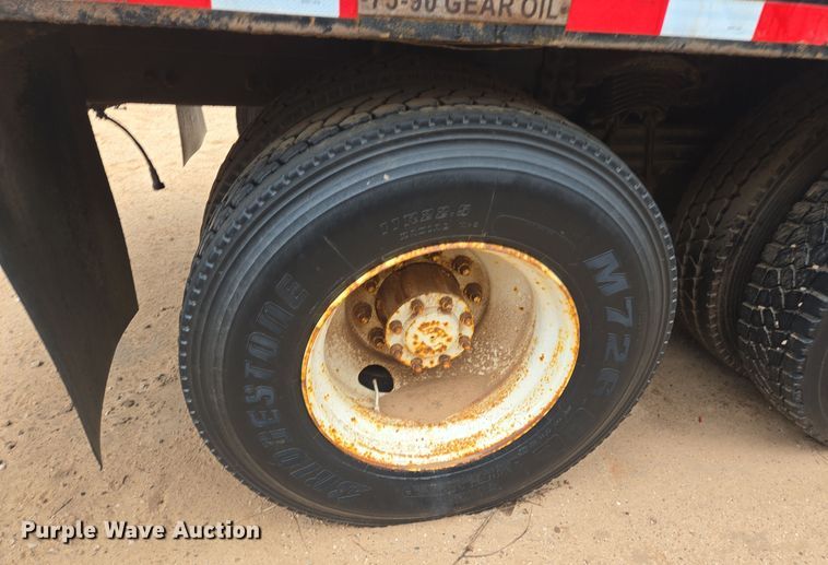 image for item DP6120 2011 Freightliner Business Class M2 flatbed truck