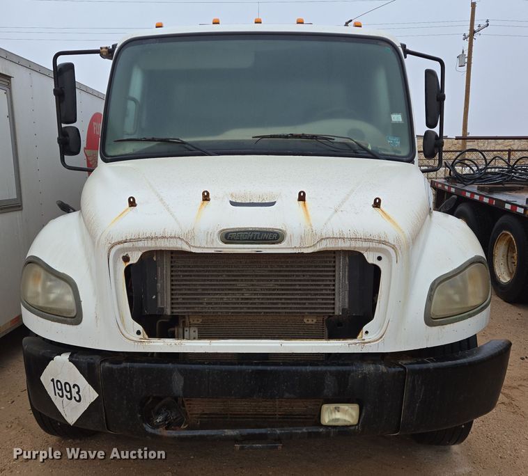 image for item DP6121 2005 Freightliner M2106 fuel truck