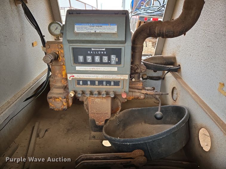 image for item DP6121 2005 Freightliner M2106 fuel truck