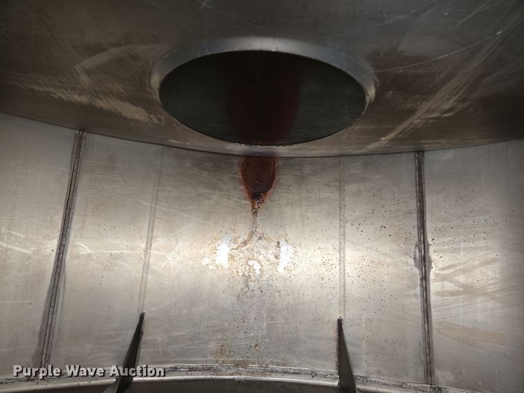 image for item DP6121 2005 Freightliner M2106 fuel truck