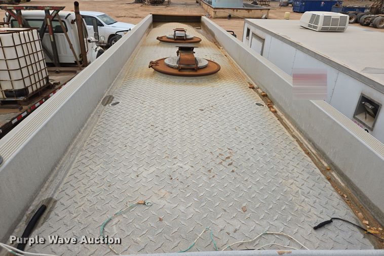 image for item DP6121 2005 Freightliner M2106 fuel truck