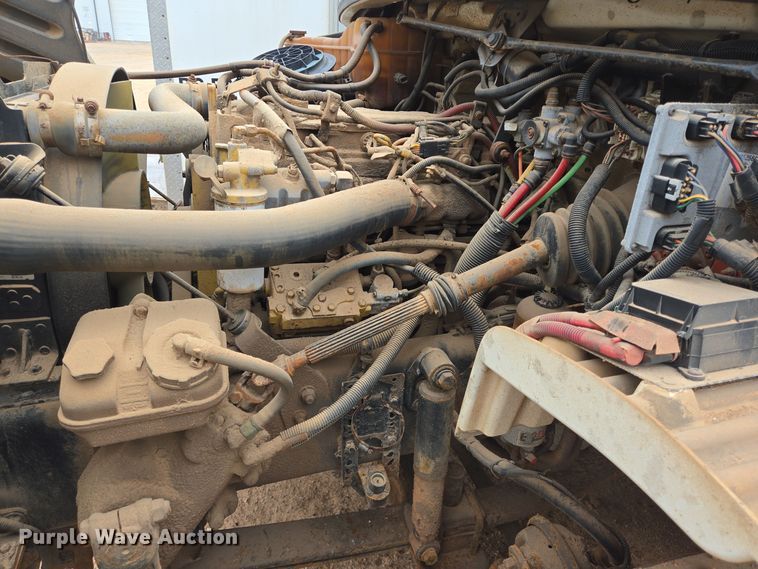 image for item DP6121 2005 Freightliner M2106 fuel truck