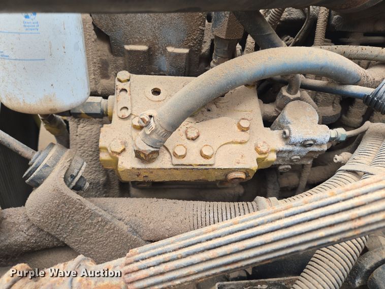 image for item DP6121 2005 Freightliner M2106 fuel truck