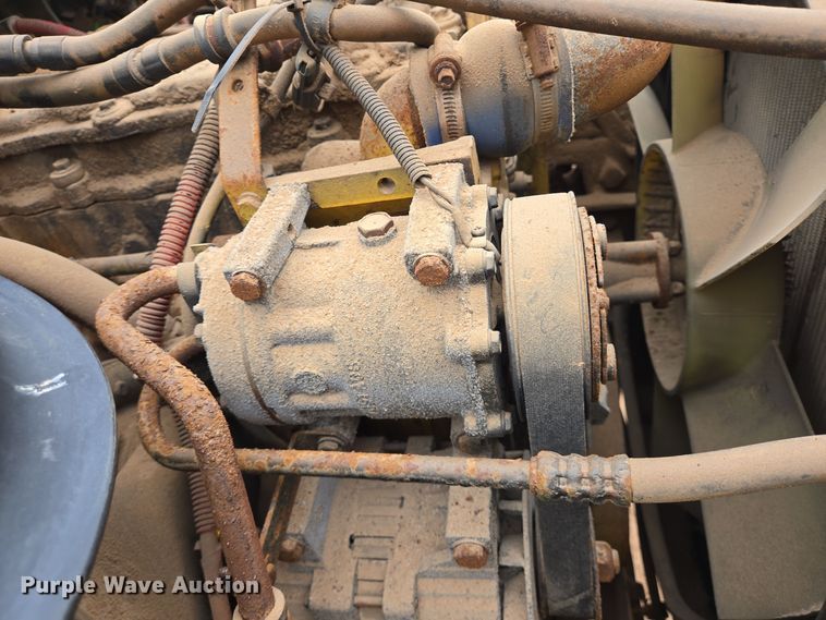 image for item DP6121 2005 Freightliner M2106 fuel truck