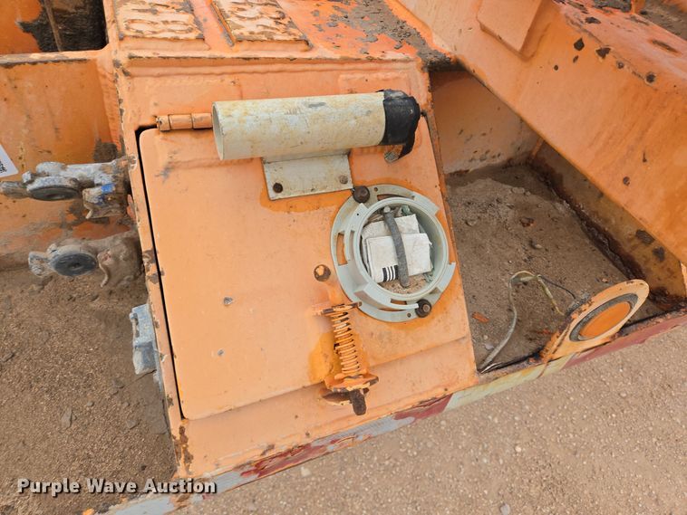 image for item DP6122 2011 Phoinix Global frac manifold trailer