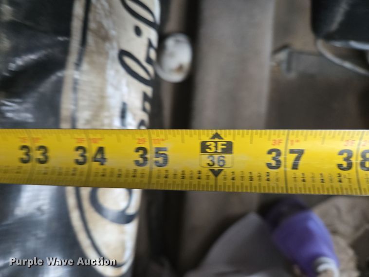 image for item DT5428 2013 Peterbilt 367 semi truck