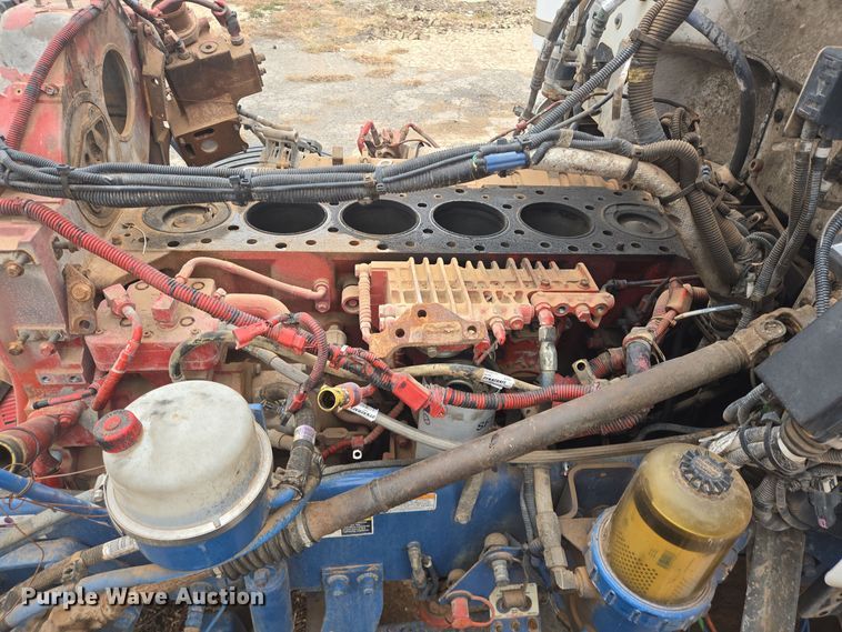 image for item DT5428 2013 Peterbilt 367 semi truck