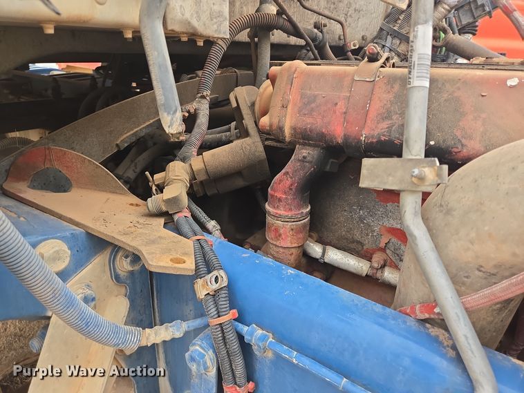 image for item DT5428 2013 Peterbilt 367 semi truck