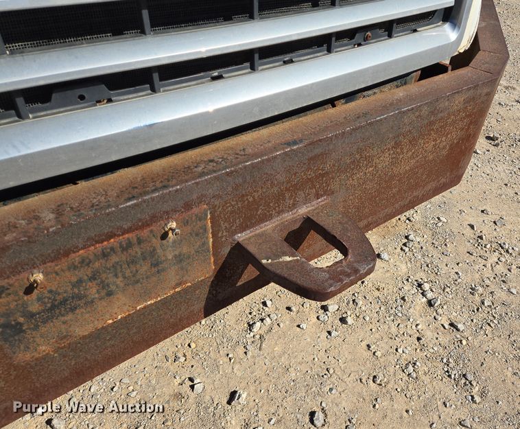 image for item DT5477 2005 Mack CXN613 semi truck