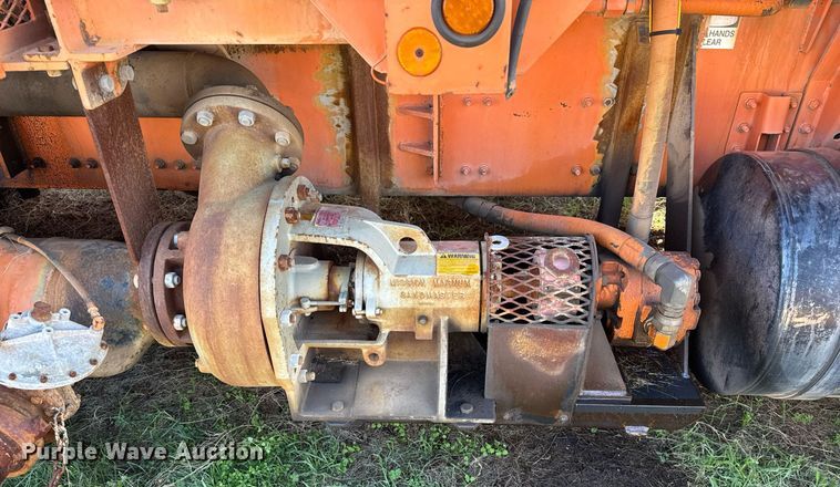 image for item DT5478 2008 Mack GU713 fracturing and sand blender truck