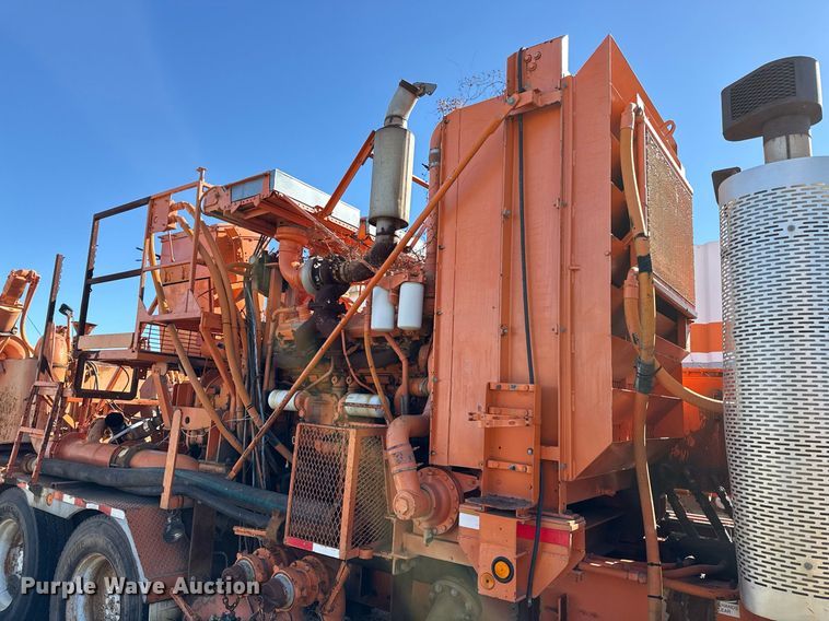 image for item DT5478 2008 Mack GU713 fracturing and sand blender truck