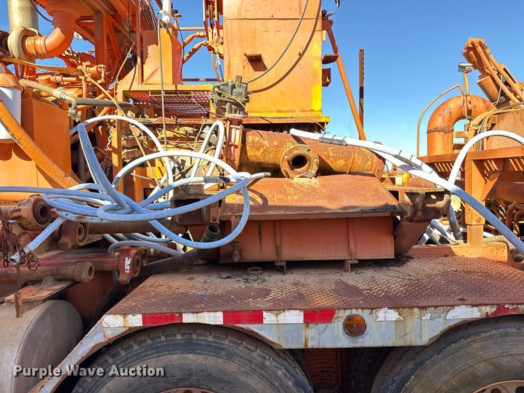 image for item DT5478 2008 Mack GU713 fracturing and sand blender truck