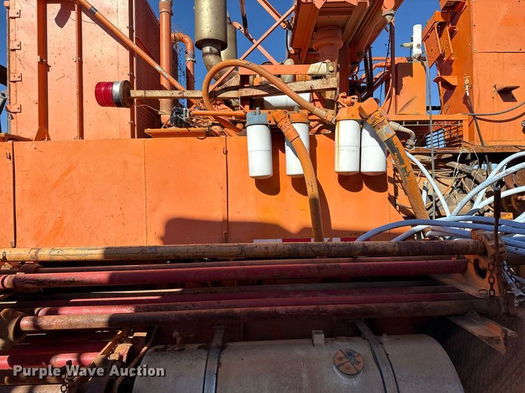 image for item DT5478 2008 Mack GU713 fracturing and sand blender truck