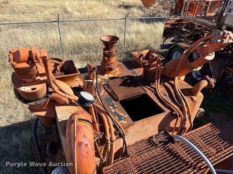 image for item DT5478 2008 Mack GU713 fracturing and sand blender truck