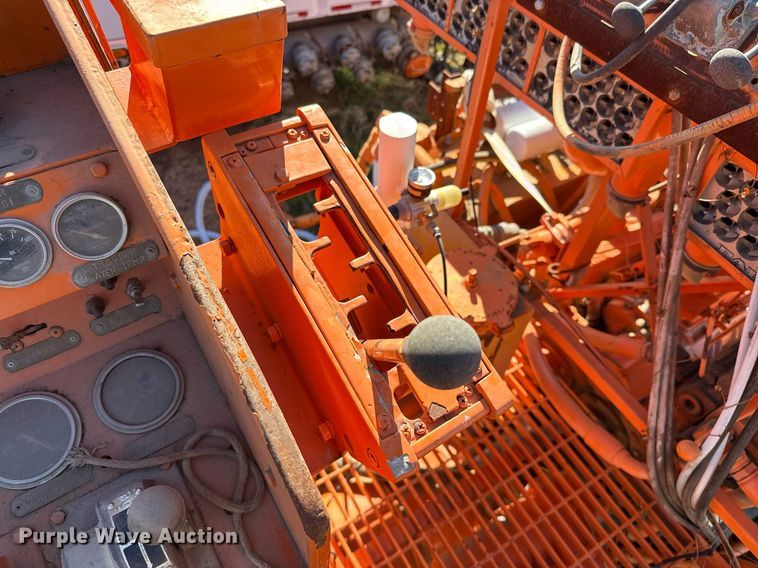 image for item DT5478 2008 Mack GU713 fracturing and sand blender truck