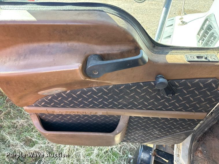 image for item DT5478 2008 Mack GU713 fracturing and sand blender truck