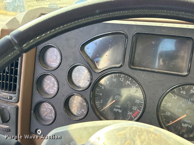 image for item DT5478 2008 Mack GU713 fracturing and sand blender truck