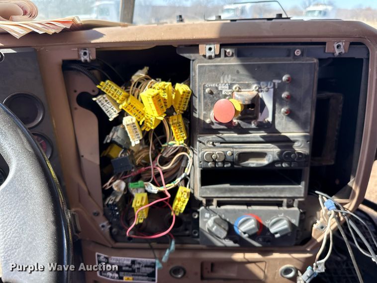 image for item DT5478 2008 Mack GU713 fracturing and sand blender truck