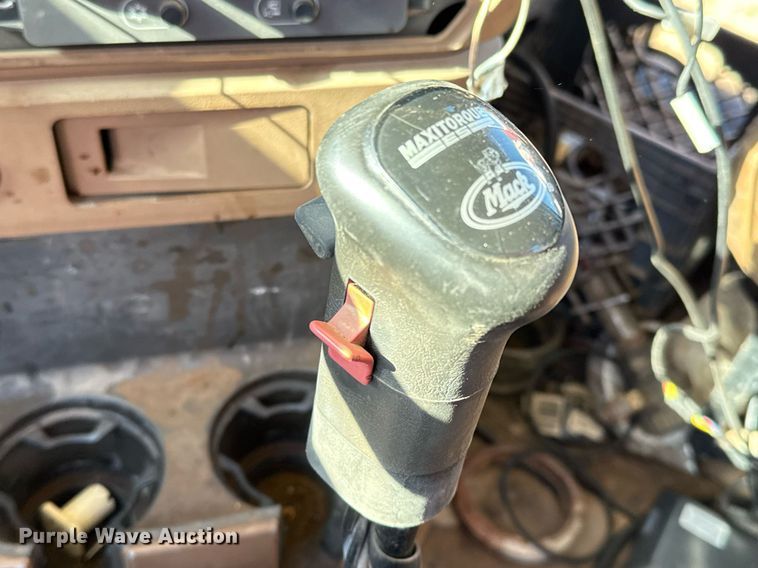 image for item DT5478 2008 Mack GU713 fracturing and sand blender truck