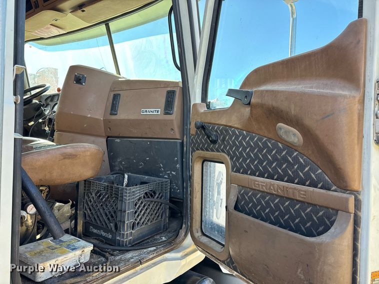 image for item DT5478 2008 Mack GU713 fracturing and sand blender truck