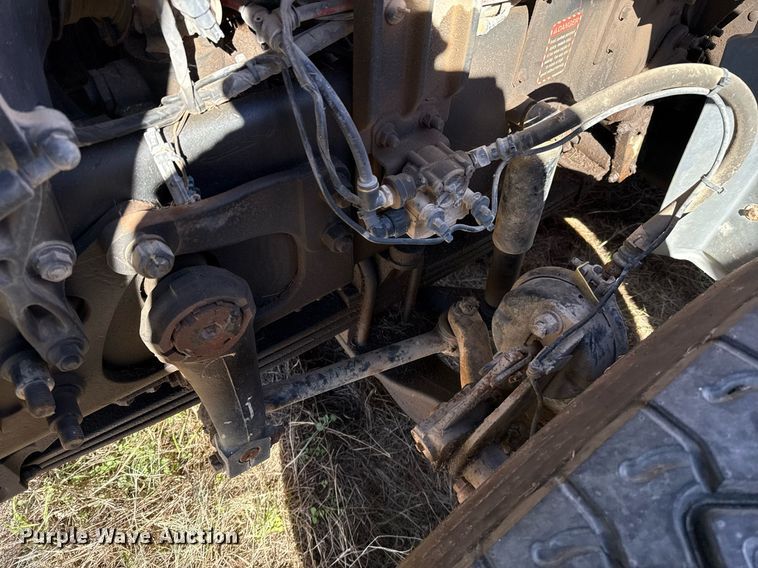 image for item DT5478 2008 Mack GU713 fracturing and sand blender truck