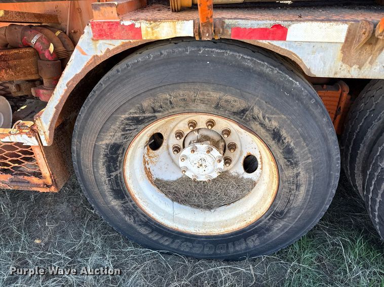 image for item DT5478 2008 Mack GU713 fracturing and sand blender truck