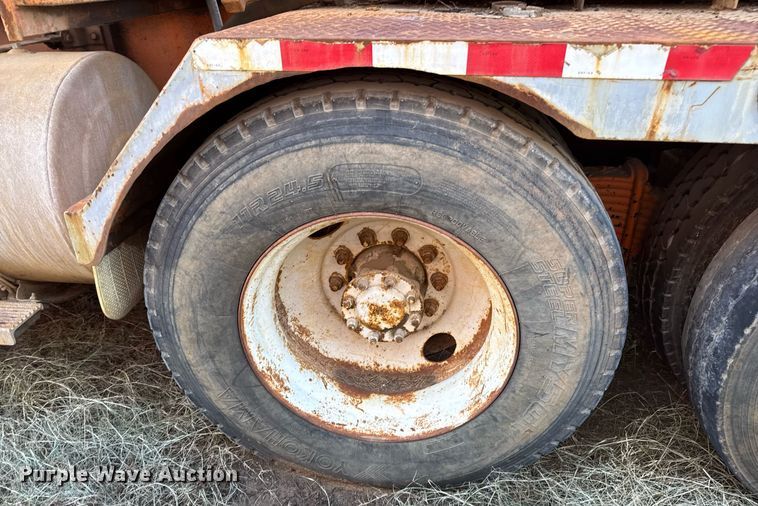 image for item DT5478 2008 Mack GU713 fracturing and sand blender truck