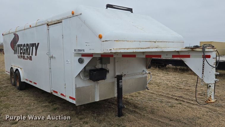 image for item DT5482 2006 WW enclosed cargo trailer