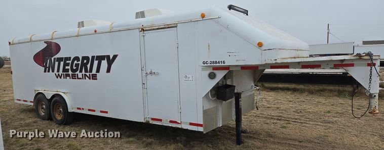 image for item DT5482 2006 WW enclosed cargo trailer