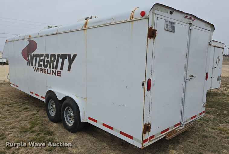 image for item DT5482 2006 WW enclosed cargo trailer