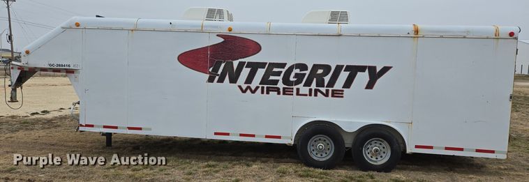 image for item DT5482 2006 WW enclosed cargo trailer