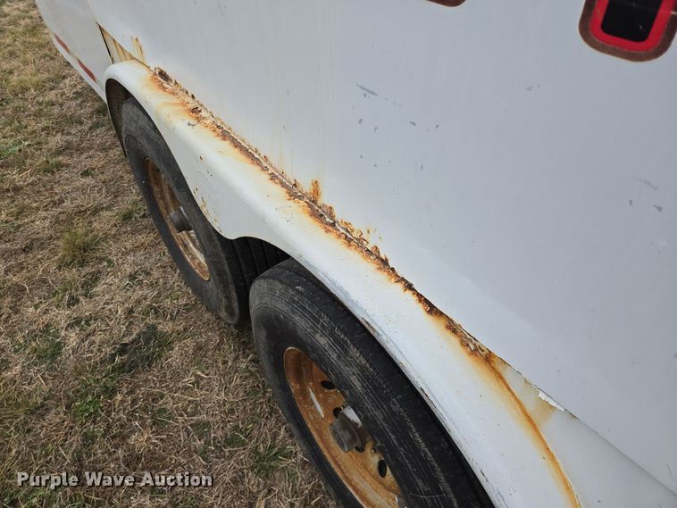 image for item DT5482 2006 WW enclosed cargo trailer