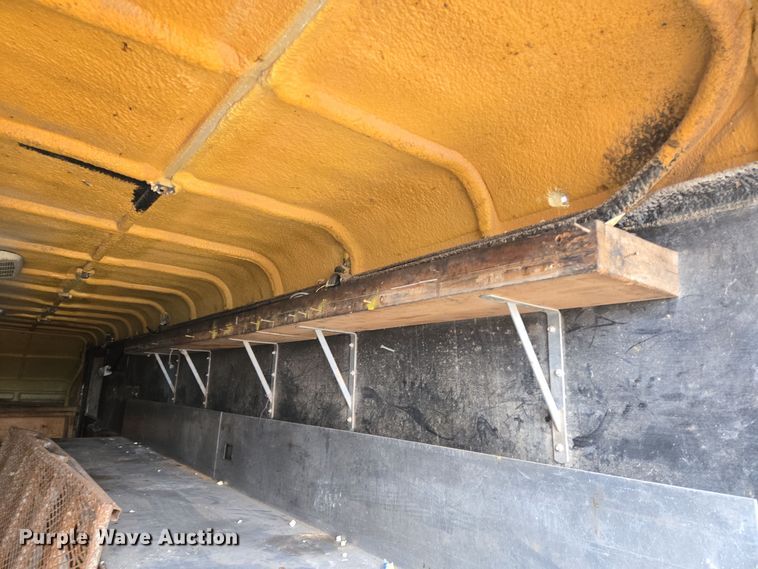 image for item DT5482 2006 WW enclosed cargo trailer