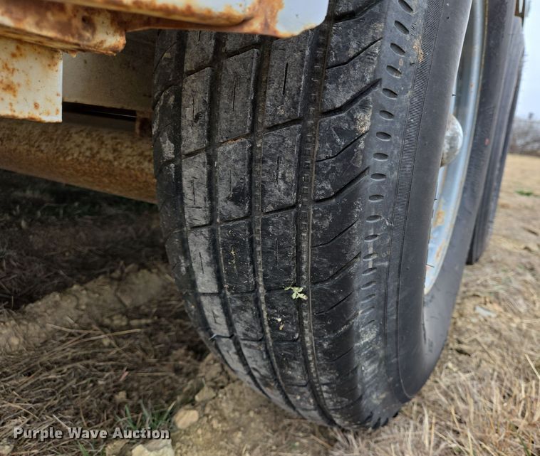 image for item DT5482 2006 WW enclosed cargo trailer