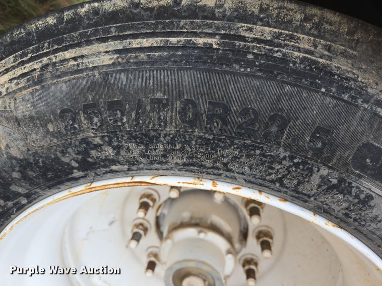 image for item DT5483 1997 Fontaine drop deck trailer