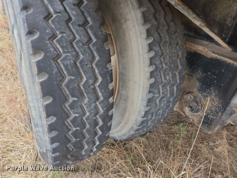 image for item DT5491 2000 Fontaine drop deck trailer