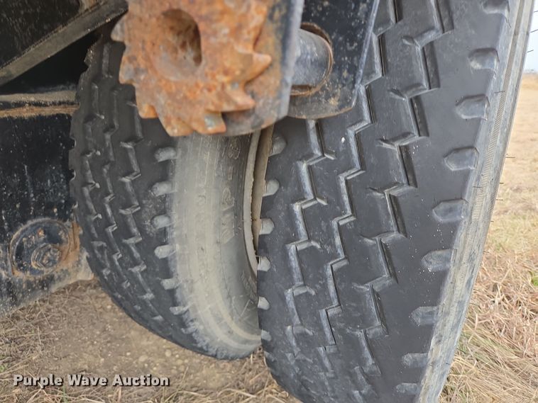 image for item DT5491 2000 Fontaine drop deck trailer