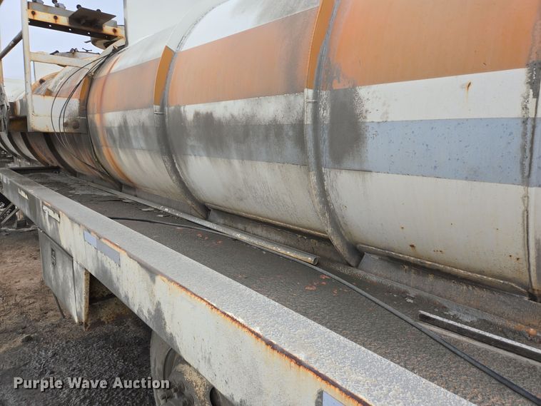 image for item DT5492 2009 Troxell acid tank trailer