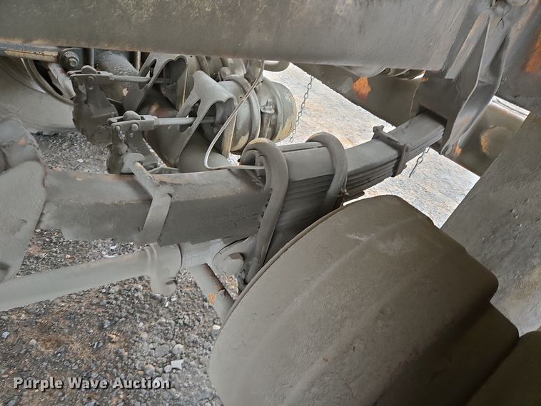 image for item DT5492 2009 Troxell acid tank trailer