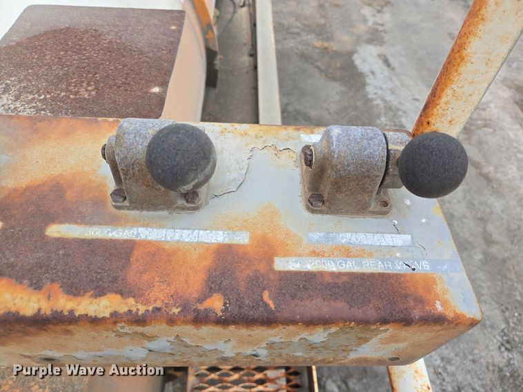 image for item DT5492 2009 Troxell acid tank trailer