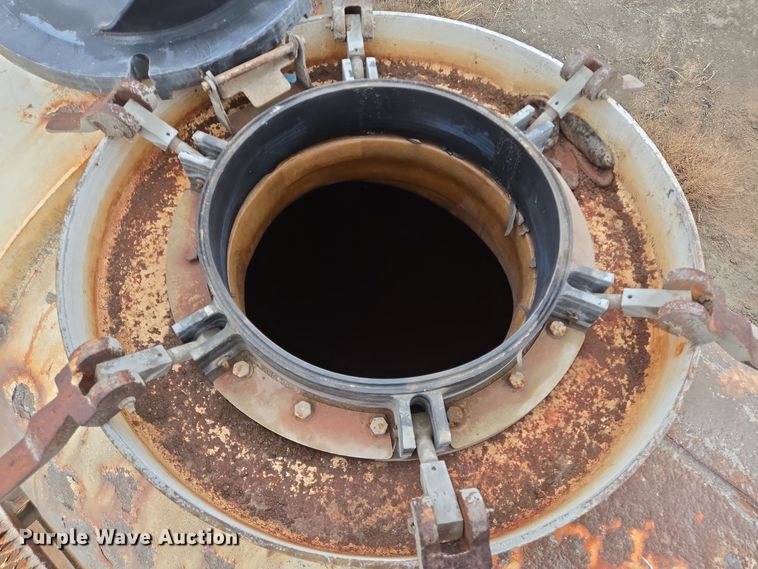 image for item DT5492 2009 Troxell acid tank trailer