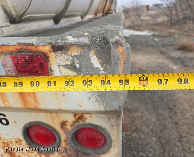 image for item DT5492 2009 Troxell acid tank trailer