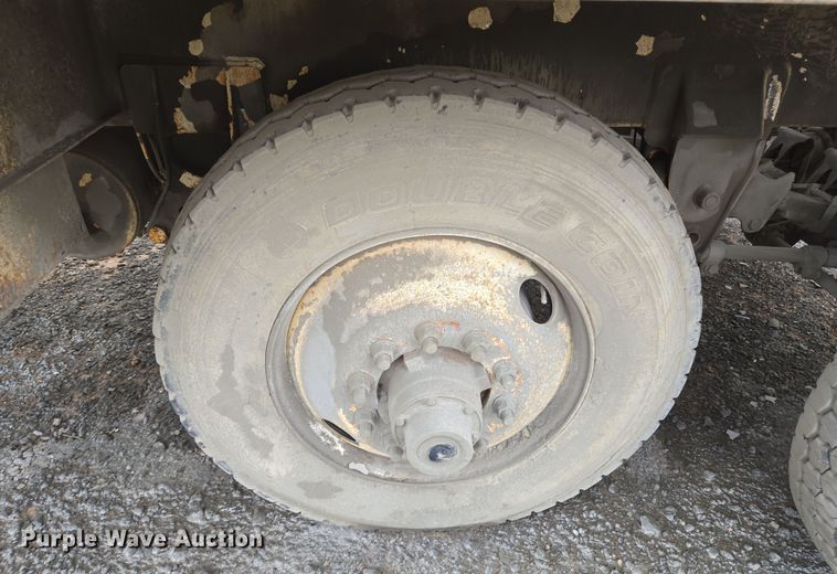 image for item DT5492 2009 Troxell acid tank trailer