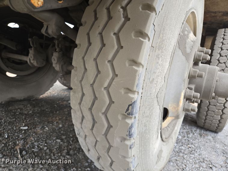 image for item DT5492 2009 Troxell acid tank trailer