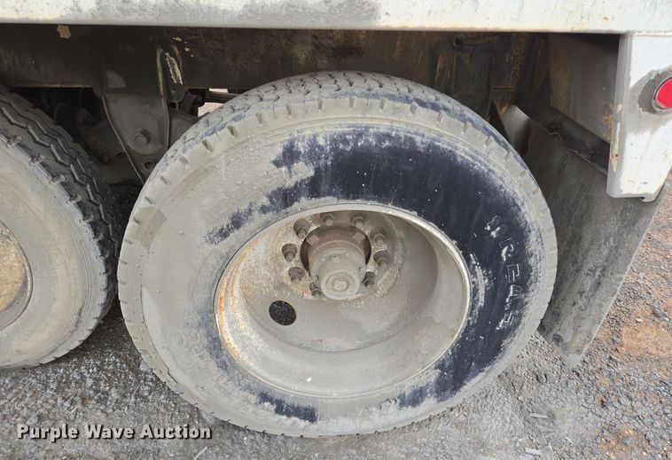 image for item DT5492 2009 Troxell acid tank trailer