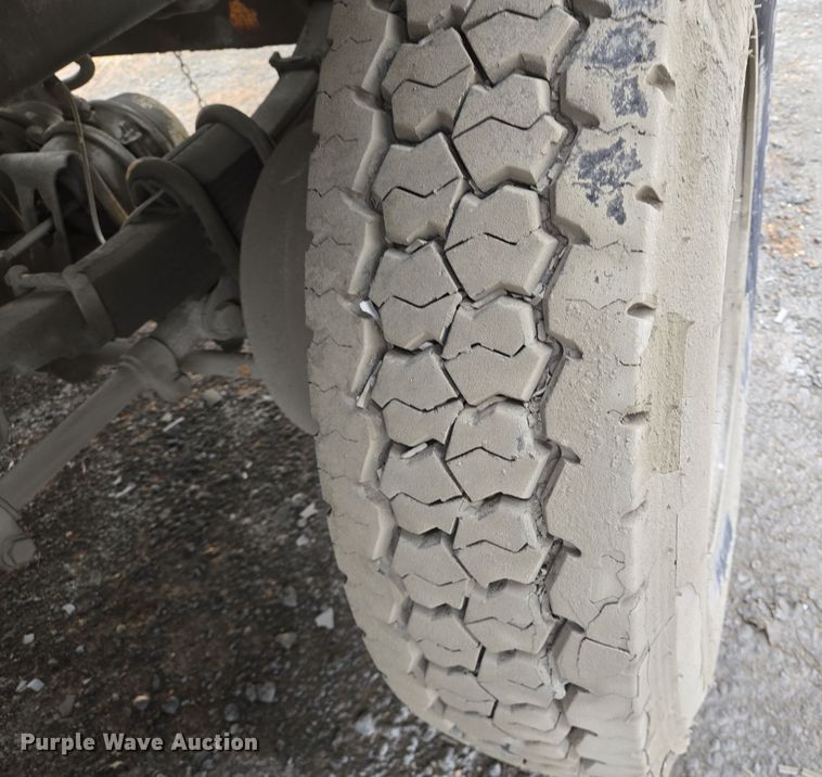 image for item DT5492 2009 Troxell acid tank trailer