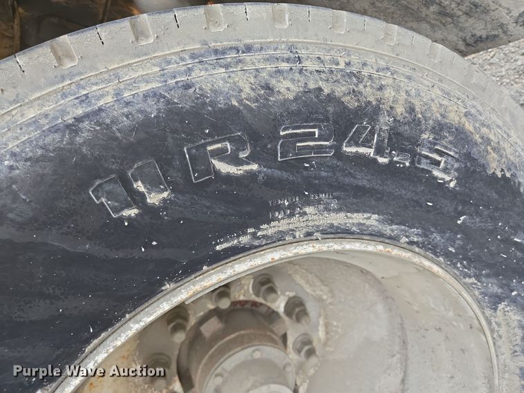 image for item DT5492 2009 Troxell acid tank trailer