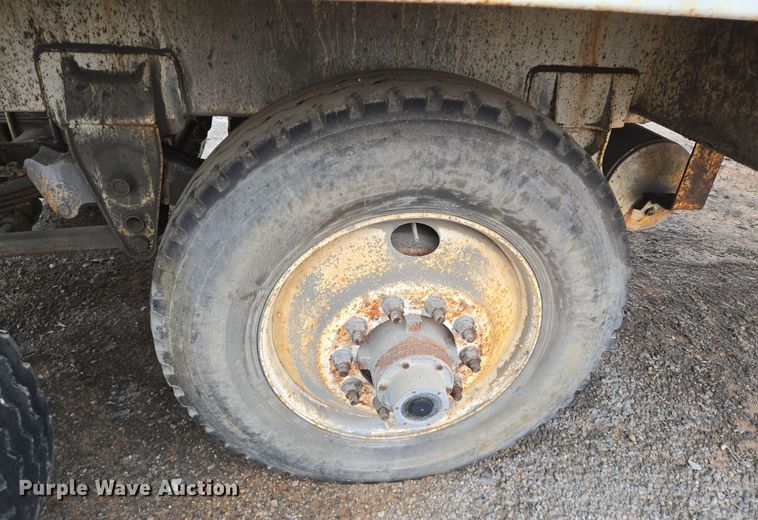 image for item DT5492 2009 Troxell acid tank trailer