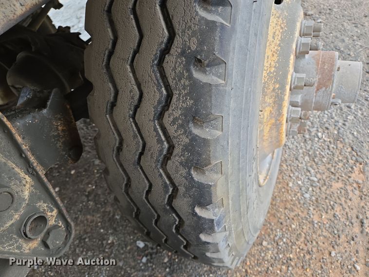 image for item DT5492 2009 Troxell acid tank trailer