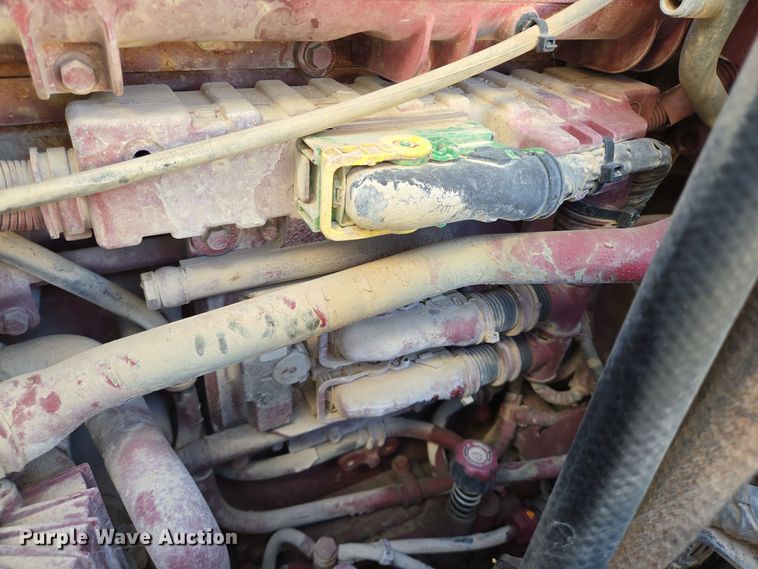 image for item EE0014 2009 Mack CHU613 semi truck